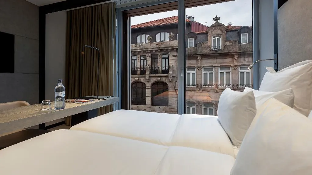 TWIN CITY VIEW Room, Porto Royal Bridges Hotel, Porto
