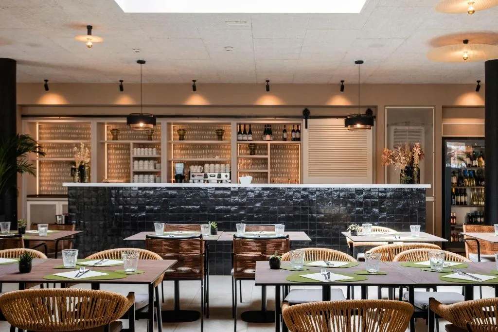 Restaurant, Mangia’s Brucoli Sicily Autograph Collection, Catania