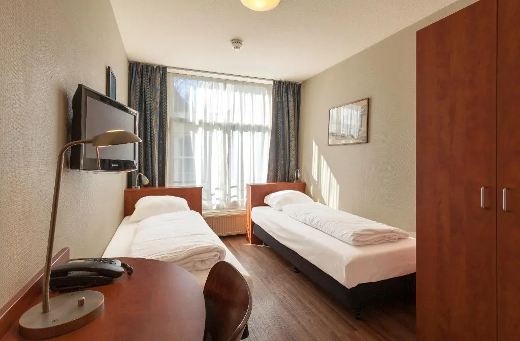 Double or Twin STANDARD Room, A-train, Amsterdam