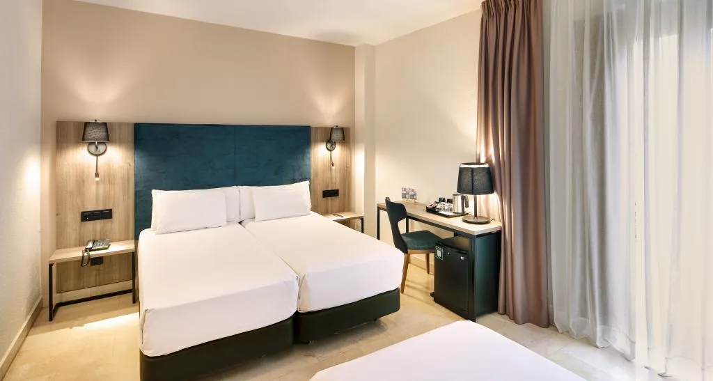 TRIPLE CLASSIC Room, Sercotel Alfonso VI, Madrid