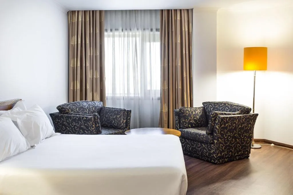 Room, Radisson Blu Hotel, Lisbon, Lisbon