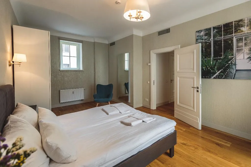 APARTMENT TWO BEDROOMS Room, Riga Lux Apartments Skolas Street 20, Riga
