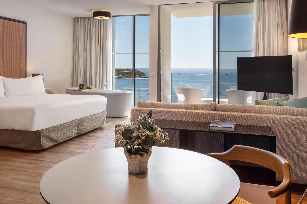 JUNIOR SUITE STANDARD Room, Melia South Beach, Majorca