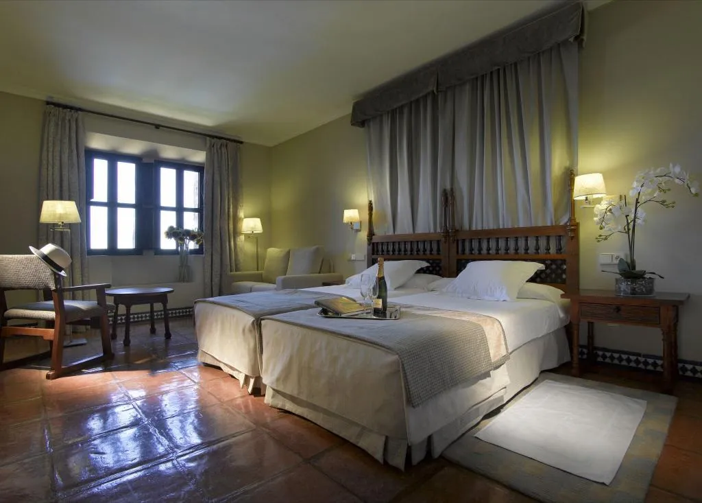 Room, Parador de Carmona, Seville