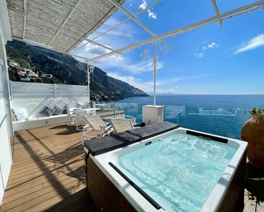 Terrace, Montemare, Naples