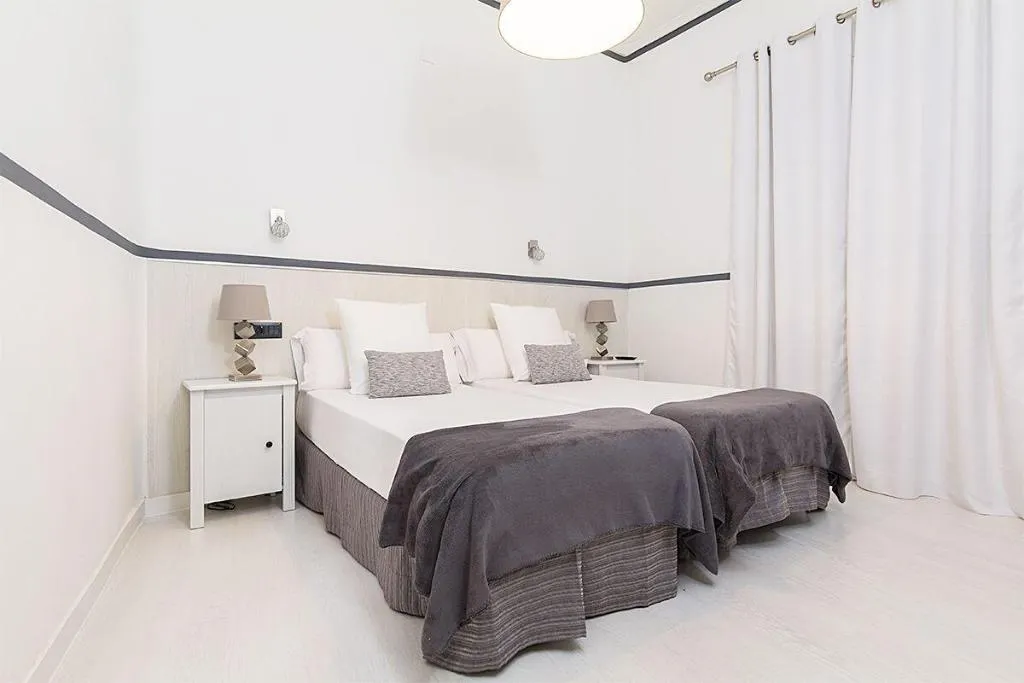 Room, Hostal Gran Via 63 Rooms, Madrid