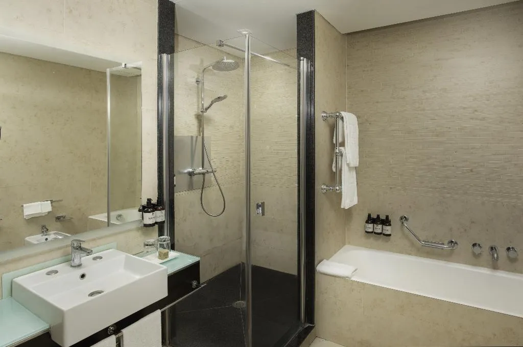 DOUBLE PREMIUM Room, NH Napoli Panorama, Naples