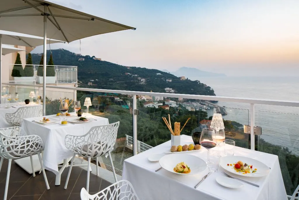 Restaurant, Villa Fiorella Art Hotel, Naples
