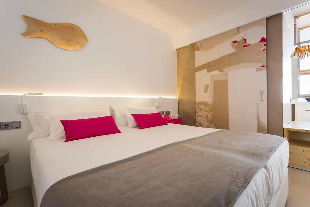 JUNIOR SUITE PARTIAL SEA VIEW Room, One Ibiza Suites, Ibiza