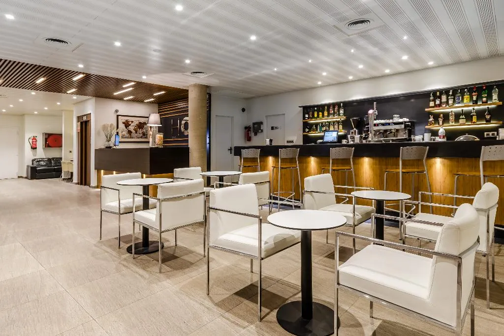 Bar, HC Mollet Barcelona, Barcelona