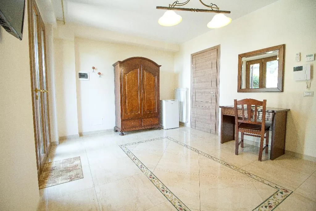 QUADRUPLE SUPERIOR Room, Etna Royal View, Catania