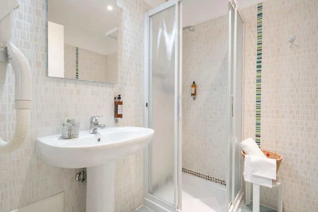 SINGLE STANDARD Room, Antigo Trovatore, Venice