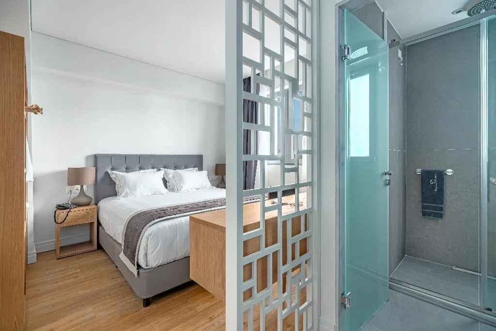 Double or Twin STANDARD Room, Glyfada Riviera Hotel, Athens