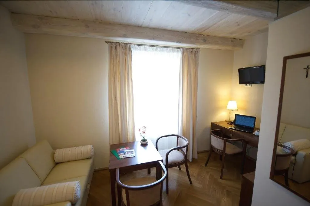 Room, Hotel Swietego Norberta, Krakow