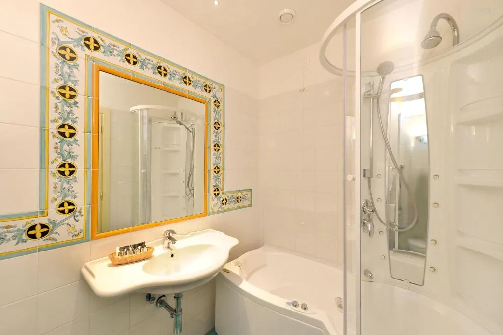 Double or Twin SUPERIOR OCEAN VIEW Room, La Bussola, Naples