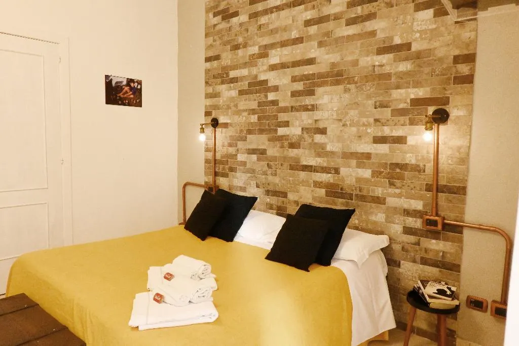 DOUBLE CLASSIC KING BED Room, Napoli Cityscape, Naples