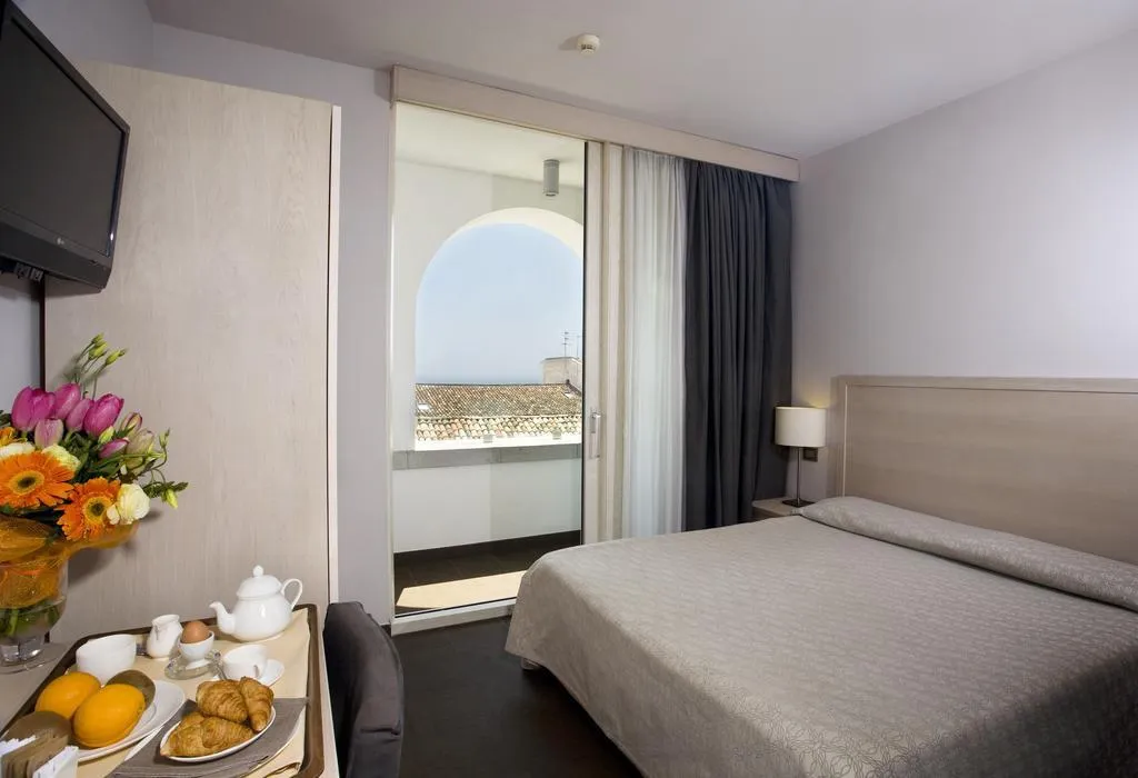 TRIPLE CAPACITY 3 Room, Il Piccolo Giardino, Taormina