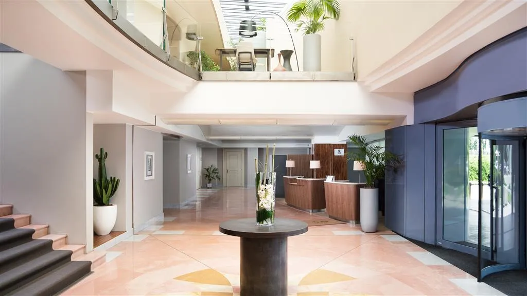 Lobby, Sheraton Lake Como, Milan
