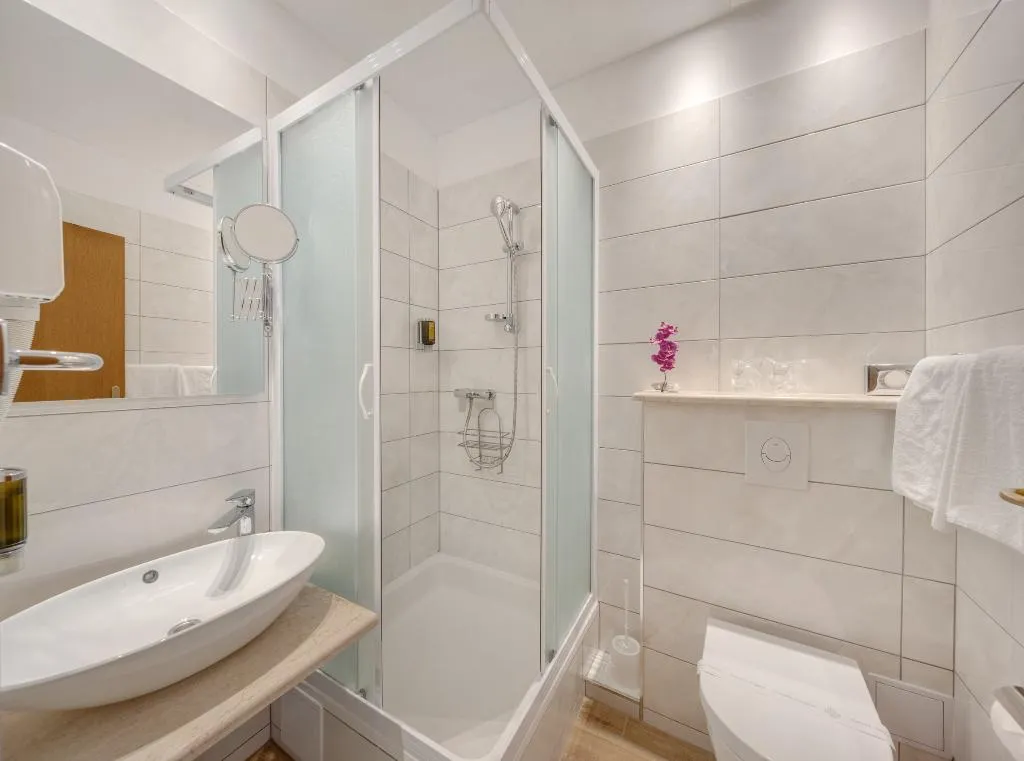 DOUBLE SUPERIOR GARDEN VIEW Room, Boutique Hotel Villa Adriatica - Adults Only, Split