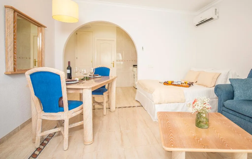 STUDIO CAPACITY 2 Room, Ona Village Cala d'Or, Majorca