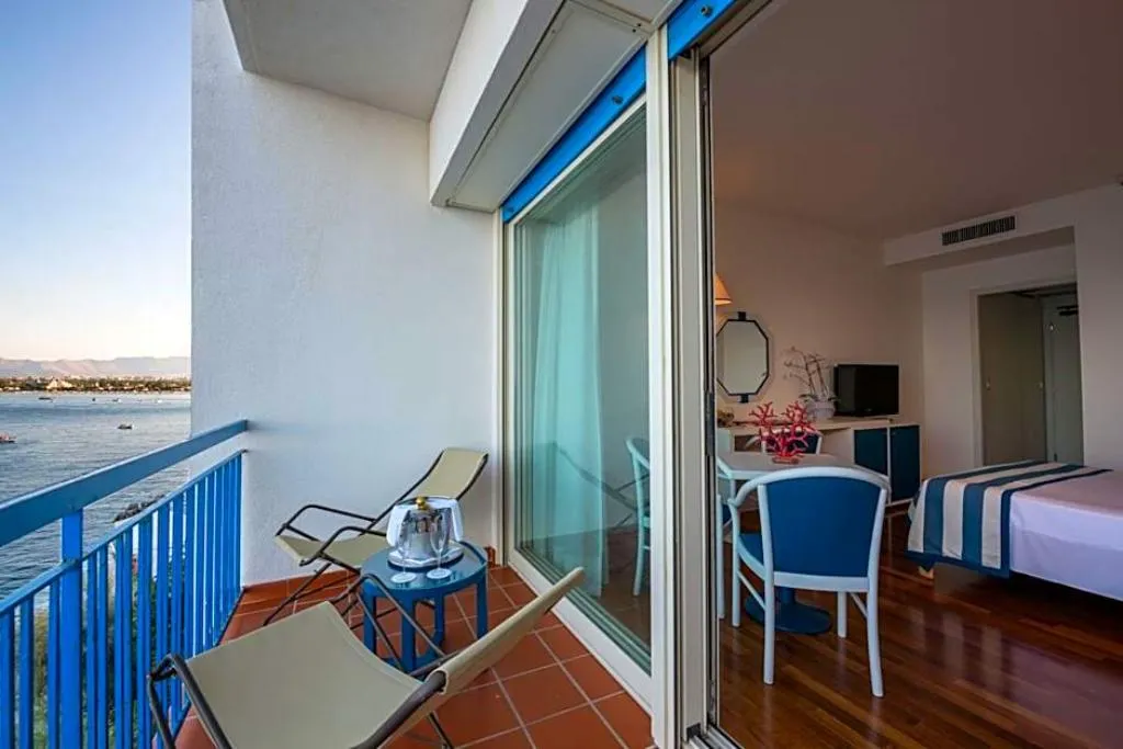 TRIPLE SEA VIEW WITH BALCONY Room, Splendid Hotel La Torre, Palermo