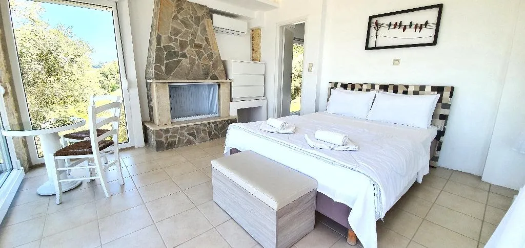 SUITE SEA VIEW TWO BEDROOMS Room, Bungalow White Apartments and Suits, Halkidiki