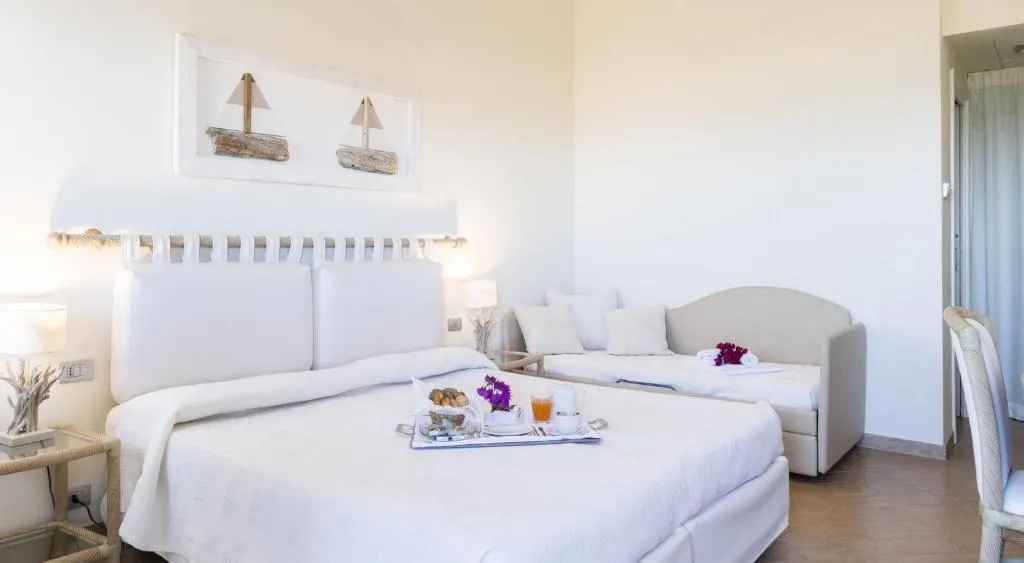 TRIPLE STANDARD Room, Hotel Palau, Olbia
