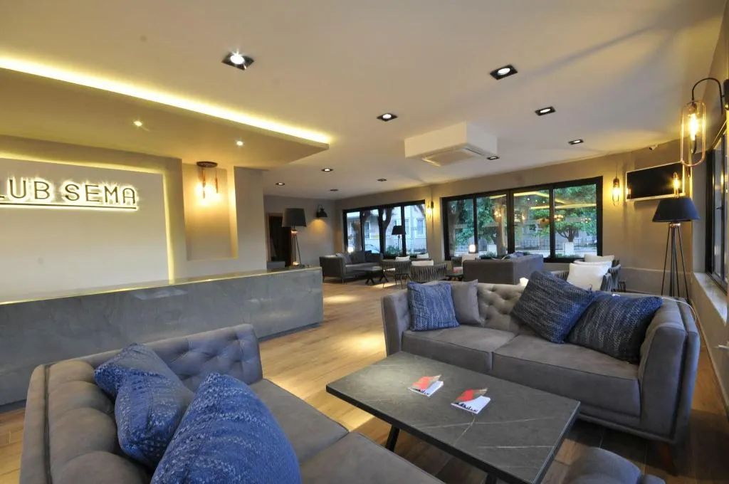 Lobby, Sema, Dalaman