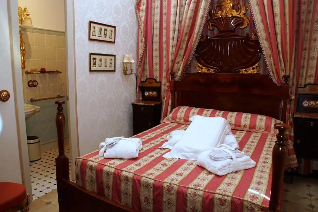 Room, Sitges Royal Rooms, Costa Brava
