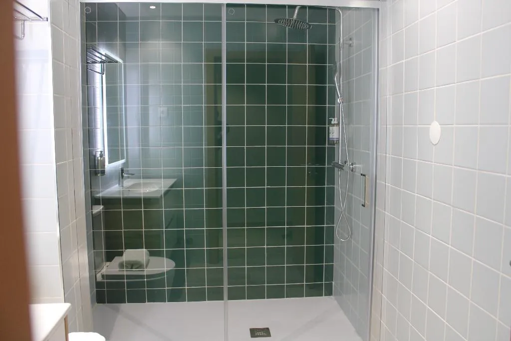 TRIPLE STANDARD Room, Oporto Station Hostel & Rooms, Porto