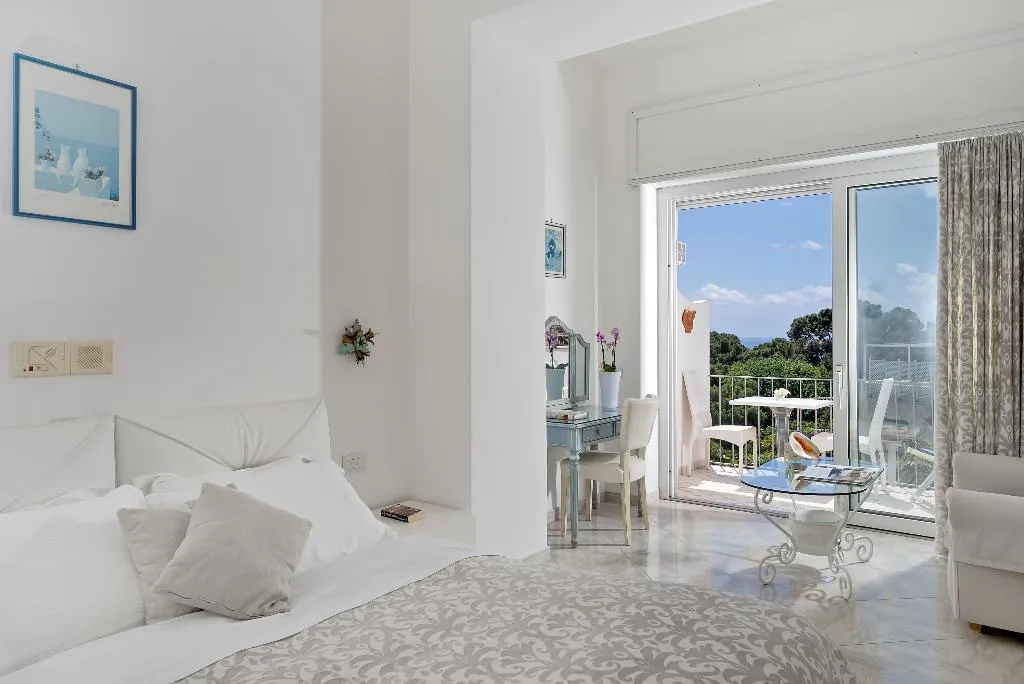 Room, La Floridiana, Naples
