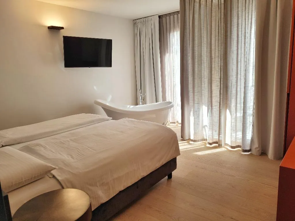 DOUBLE DELUXE Room, Locanda Restel De Fer, Milan