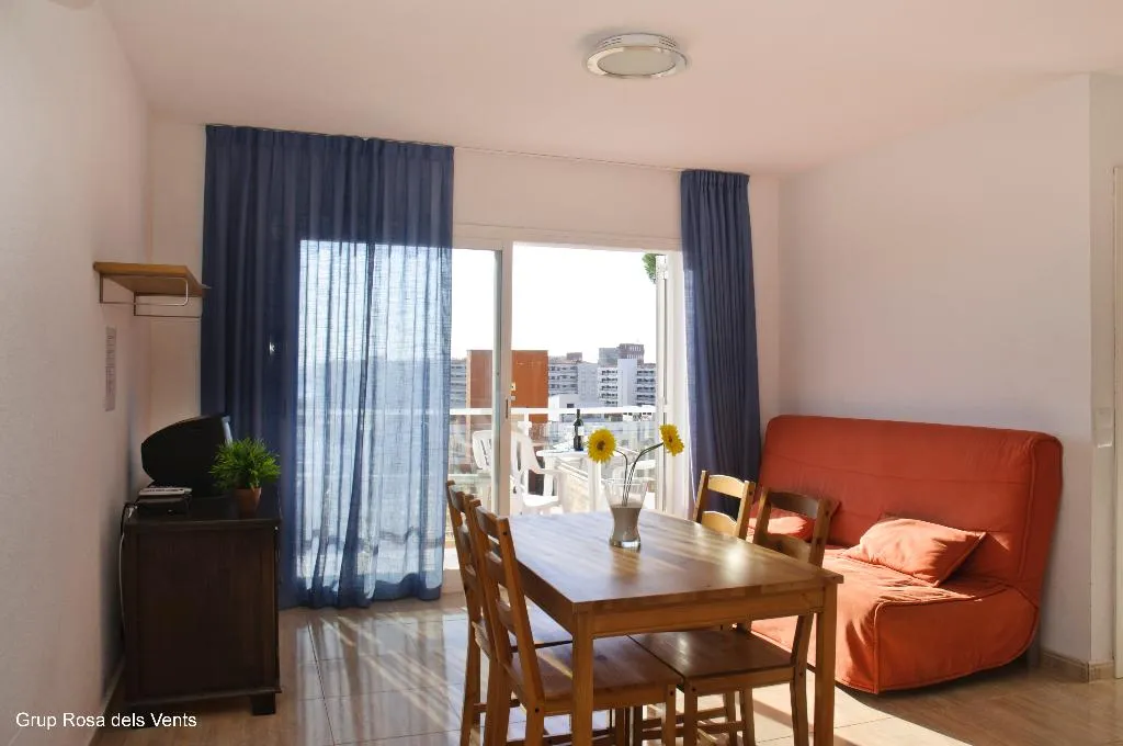 APARTMENT THREE BEDROOMS Room, Aptos. Bon Sol, Costa Brava