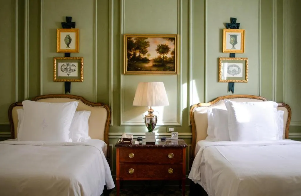 JUNIOR SUITE TWO BEDS Room, Four Seasons Hotel Firenze, Florence