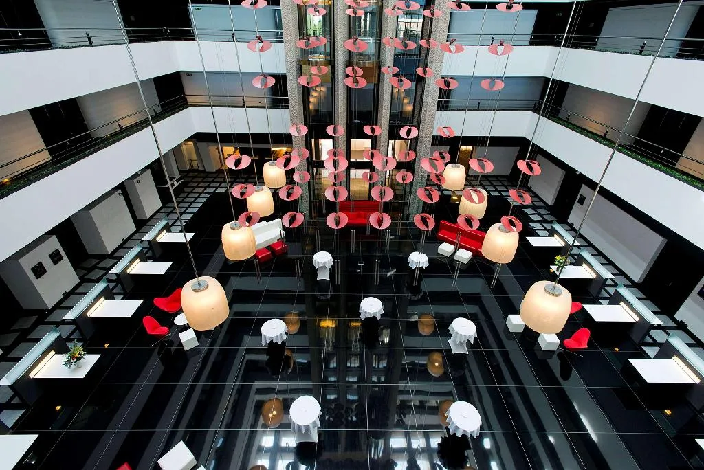 Lobby, Hilton Madrid Airport, Madrid