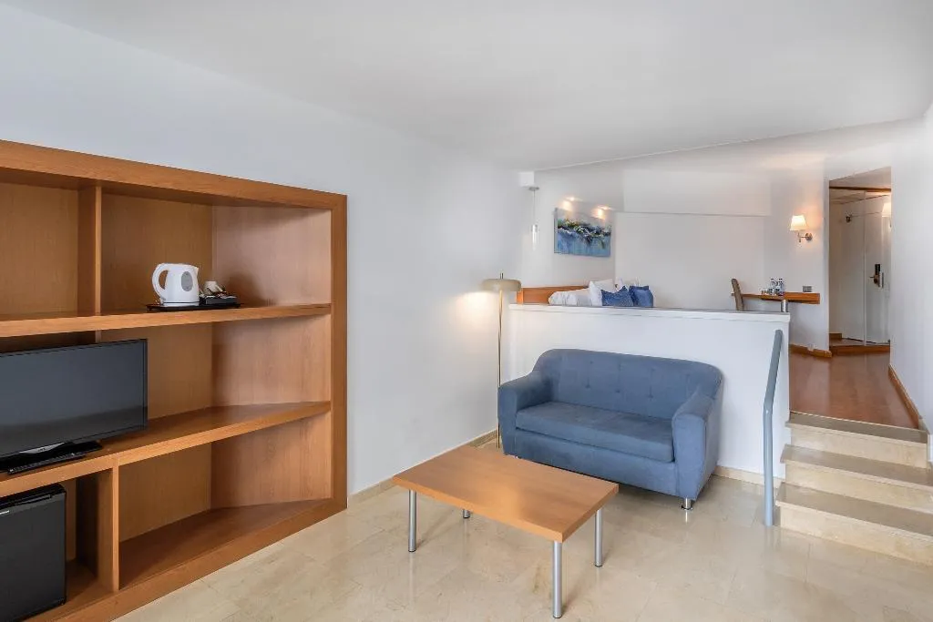 JUNIOR SUITE CAPACITY 1 Room, AluaSun Lago Rojo, Costa Del Sol