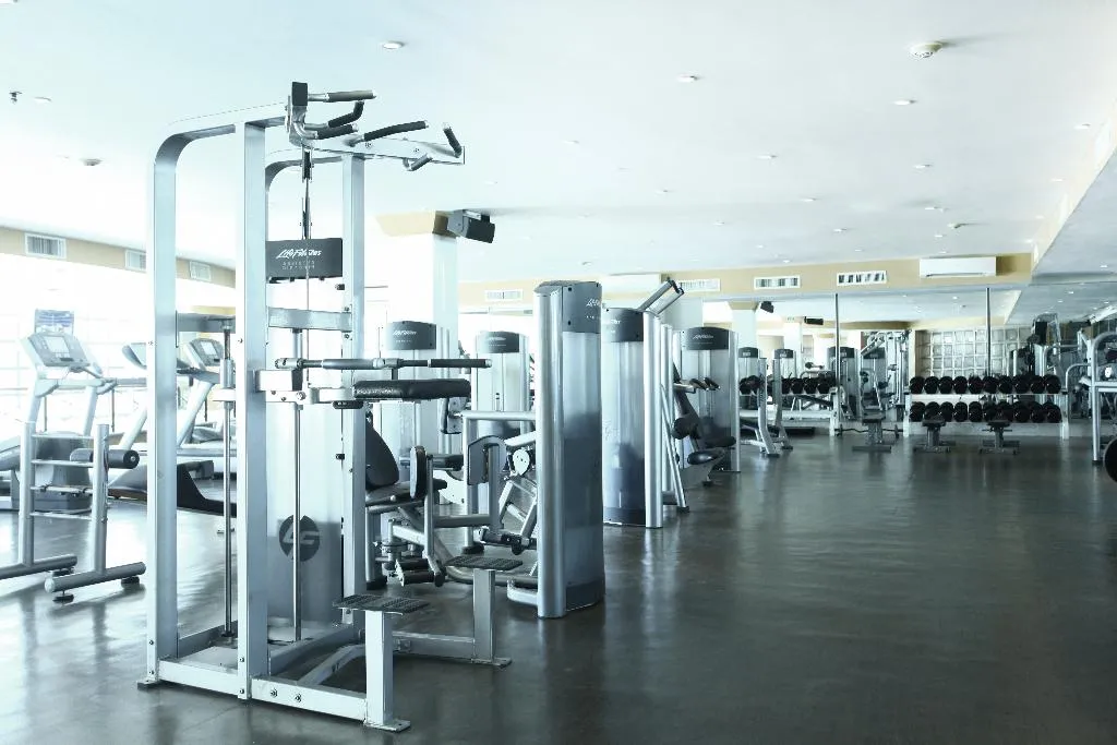 Sports and Entertainment, Sandos Cancun All Inclusive - Adults Only, Cancun Area