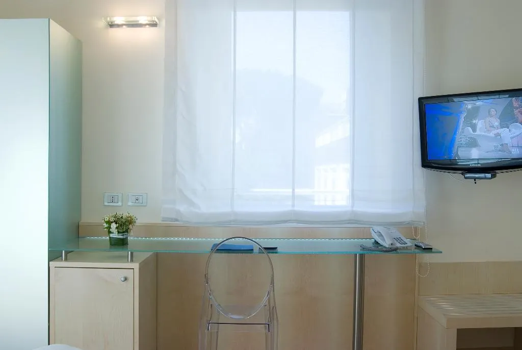 Double or Twin STANDARD Room, Leonardo Boutique Hotel Rome Termini, Rome