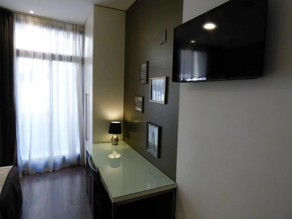 Room, Moderno, Barcelona