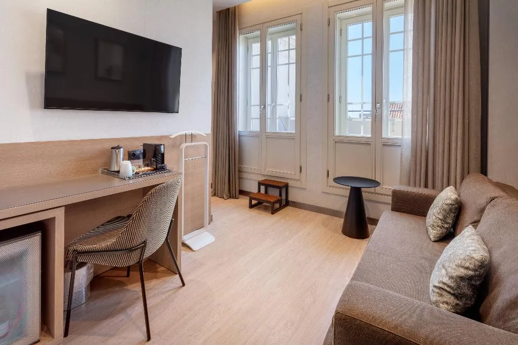 Room, Catalonia Atocha, Madrid