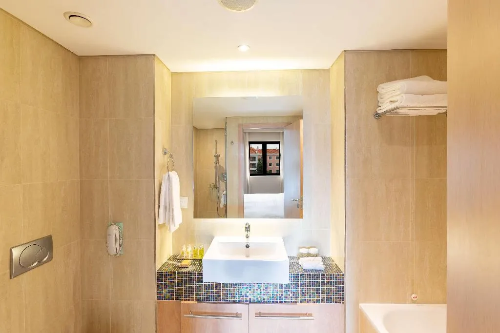 APARTMENT POOL VIEW Room, Hilton Vilamoura As Cascatas Golf Resort & Spa, Algarve