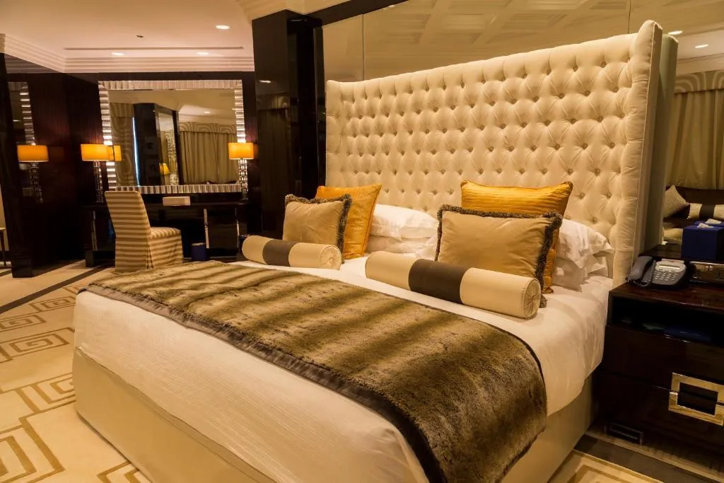DOUBLE PREMIUM KING BED Room, Movenpick Grand Al Bustan Hotel, Dubai