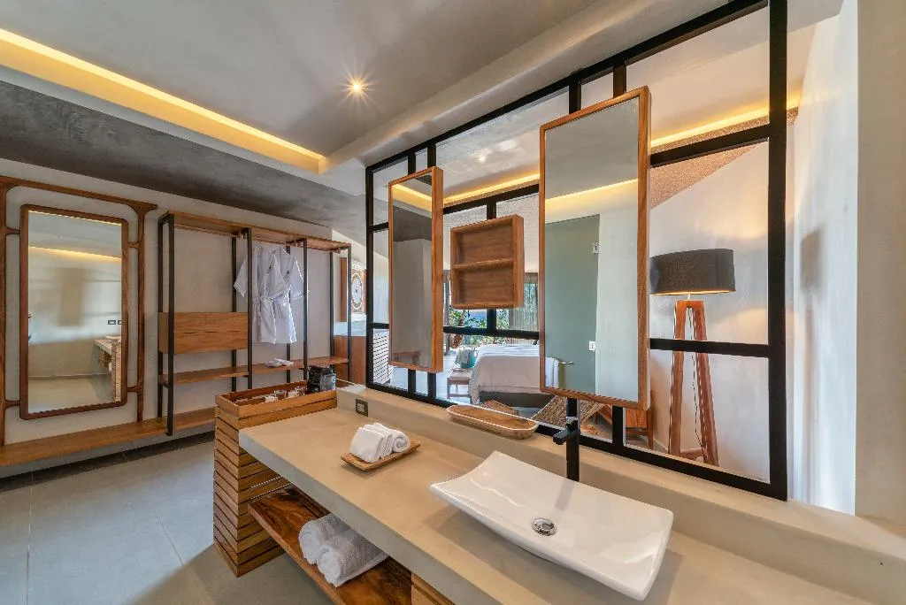 Room DELUXE SEA VIEW WITH BALCONY Room, Mvngata Beach Hotel, Cancun Area