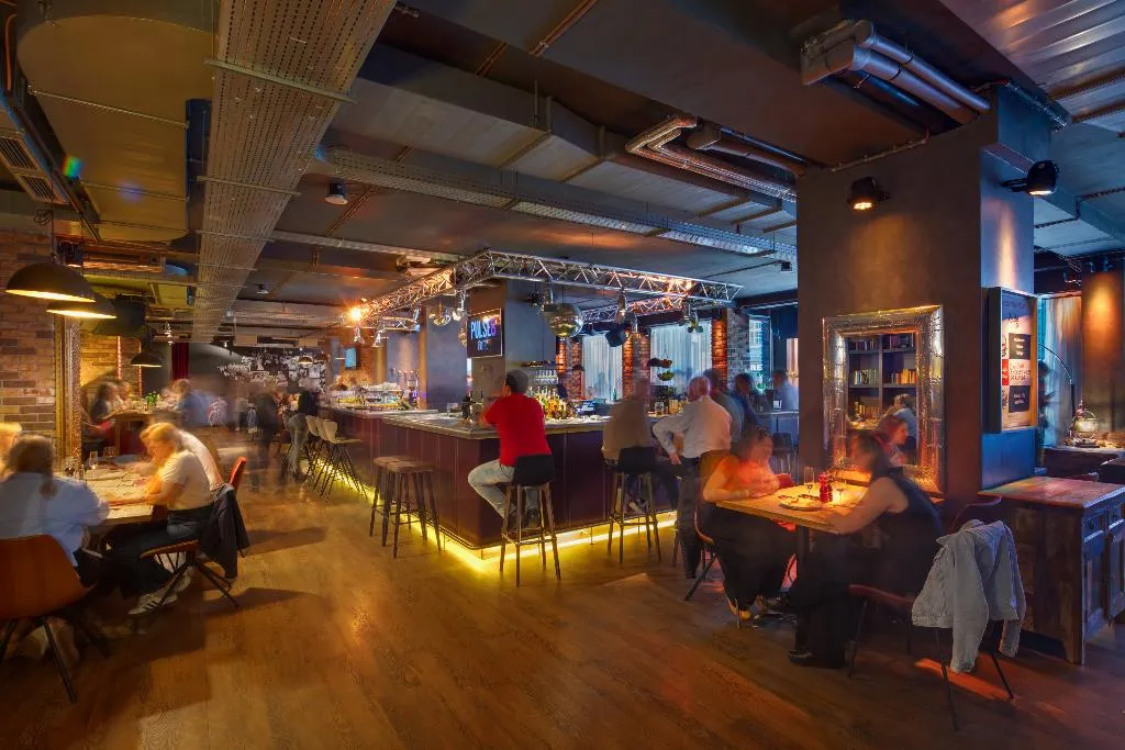 Restaurant, Pulse 8, Prague