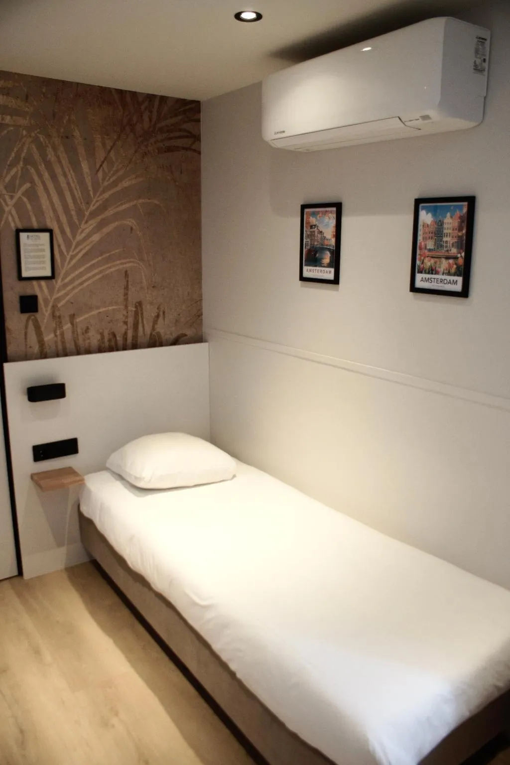 SINGLE DELUXE WITH AIR CONDITIONING Room, Hotel Van Gelder, Amsterdam