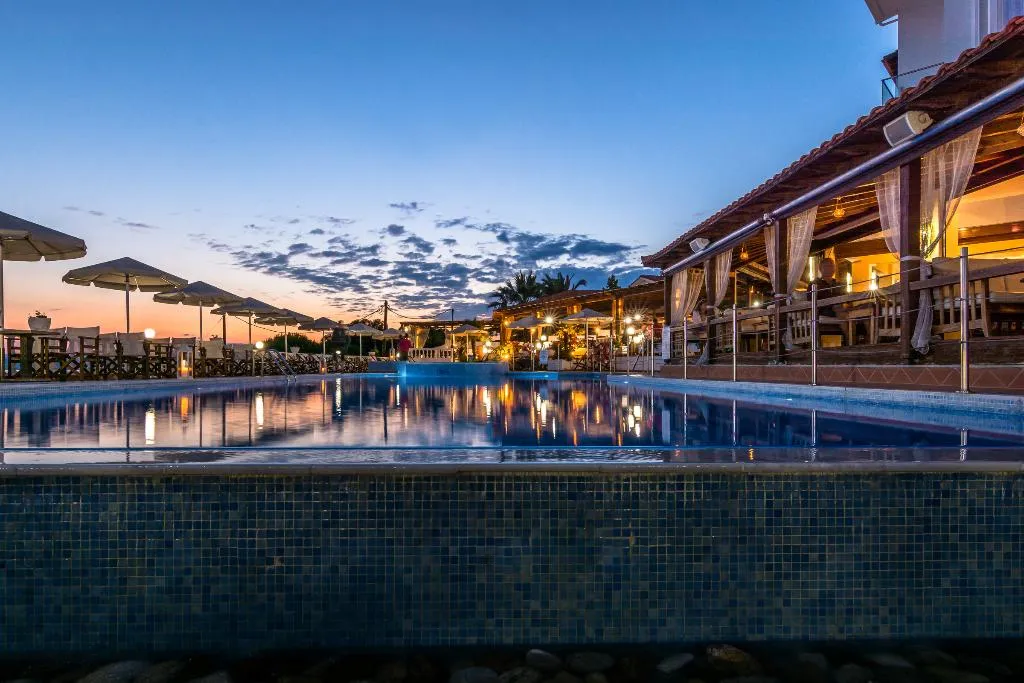 Pool, Akti Ouranoupol, Thessaloniki