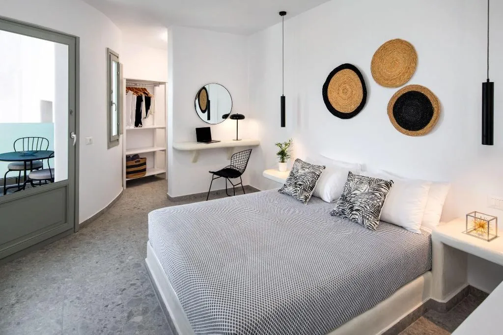 Room, Seven Suites, Santorini