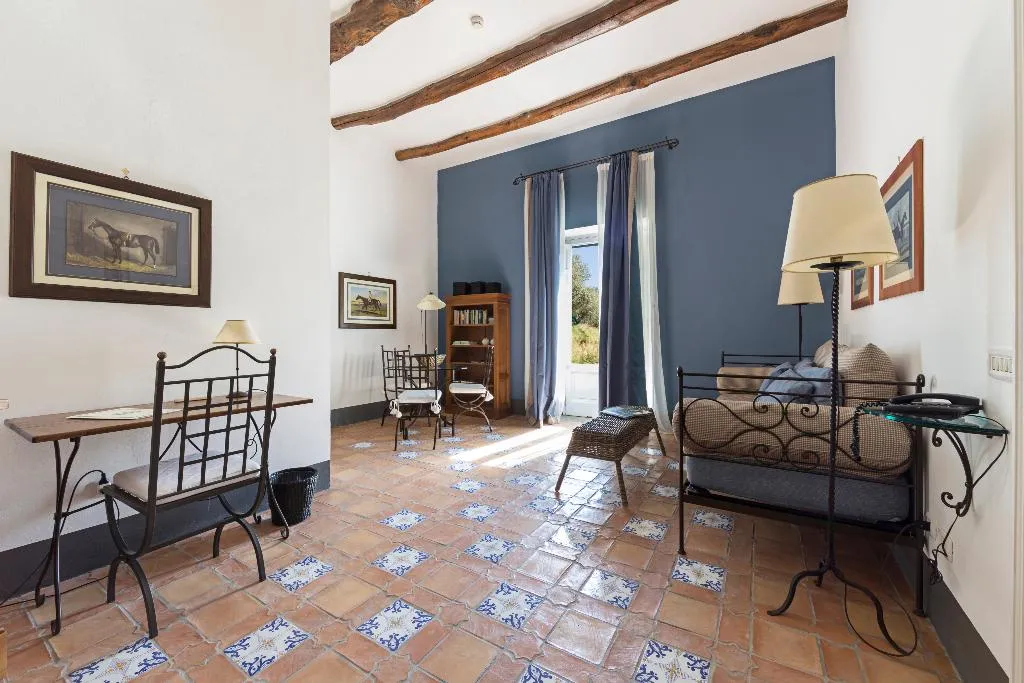 DOUBLE CLASSIC Room, Relais Regina Giovanna, Naples