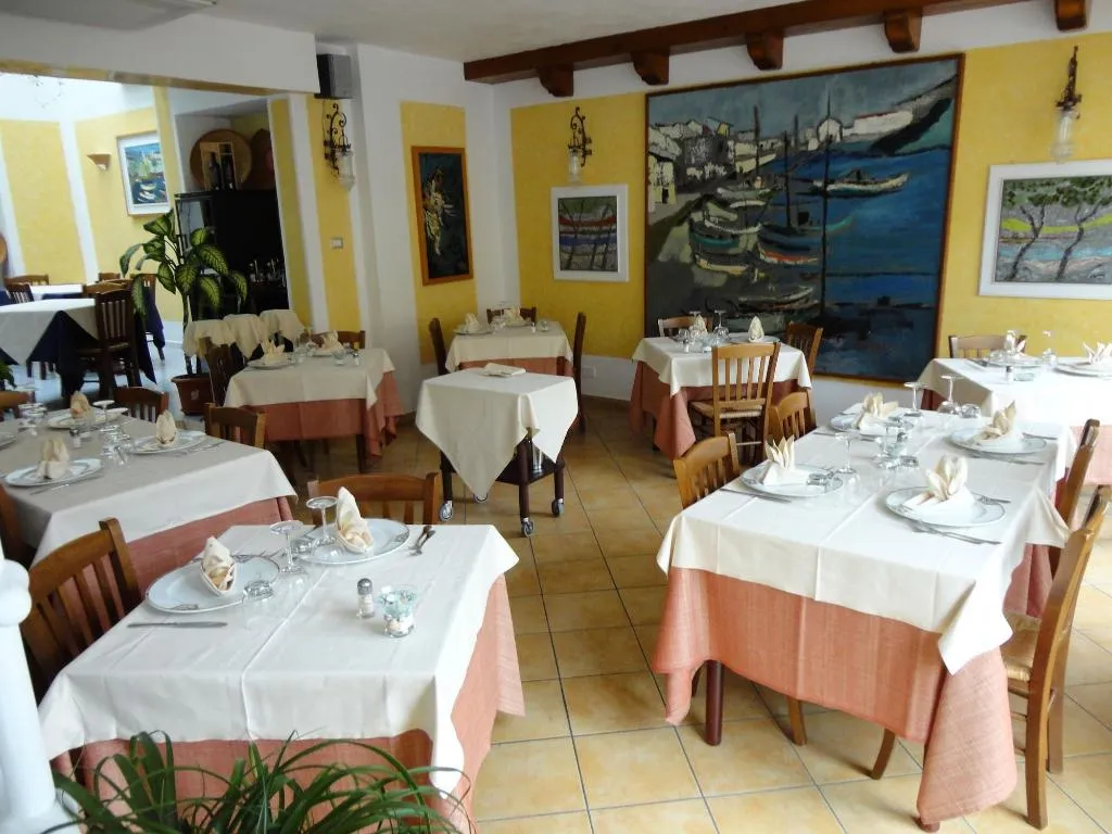 Restaurant, Hotel Ristorante Silvestrino, Cagliari