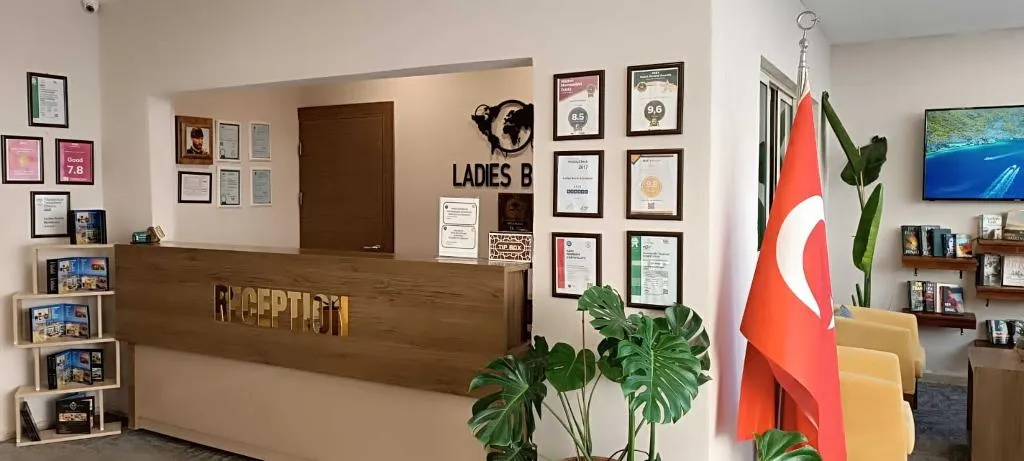 Lobby, Ladies Beach Suite Hotel, Izmir